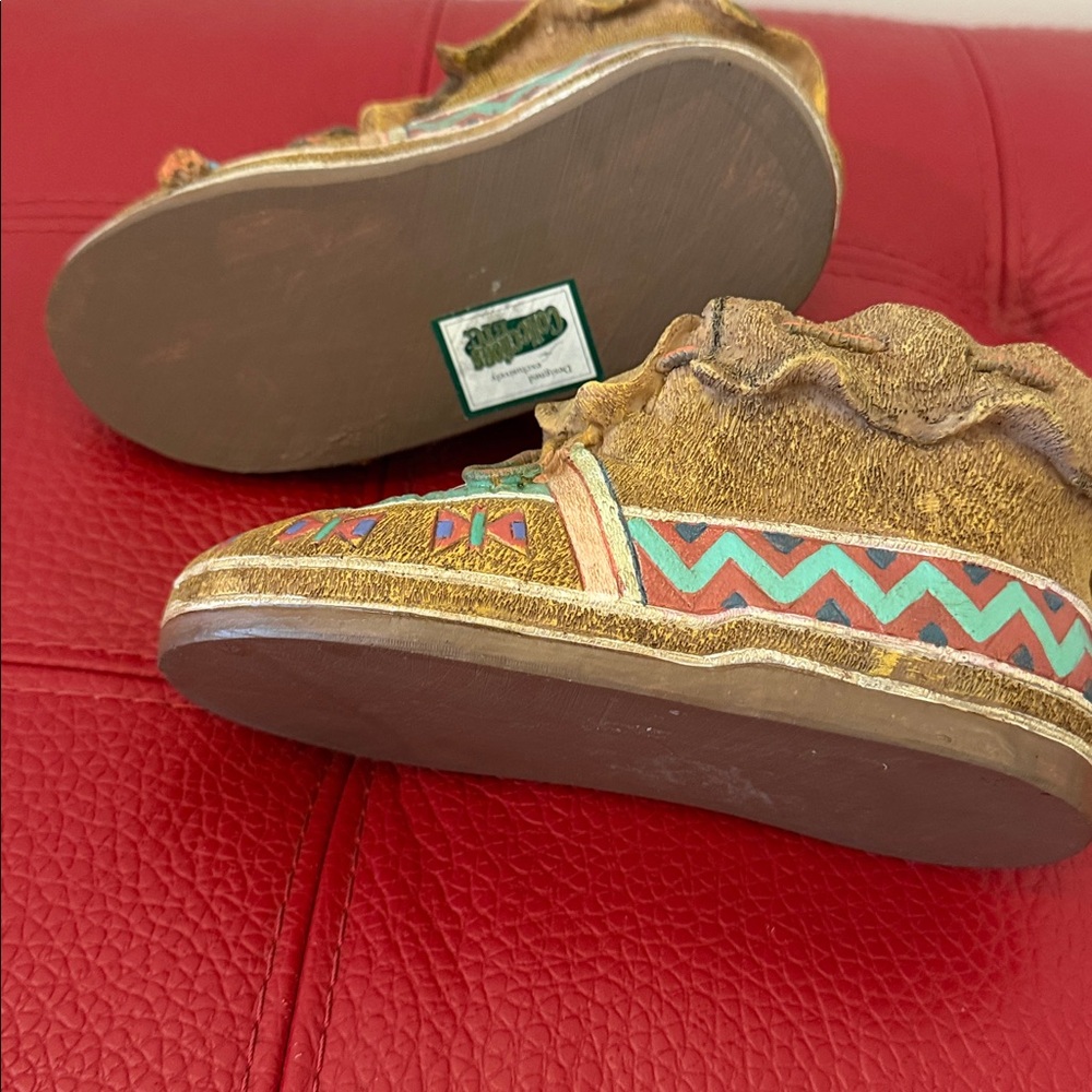 Vtg Southwestern Clay Moccasin Figurines Painted Shoes Ornaments - Picture 8 of 10